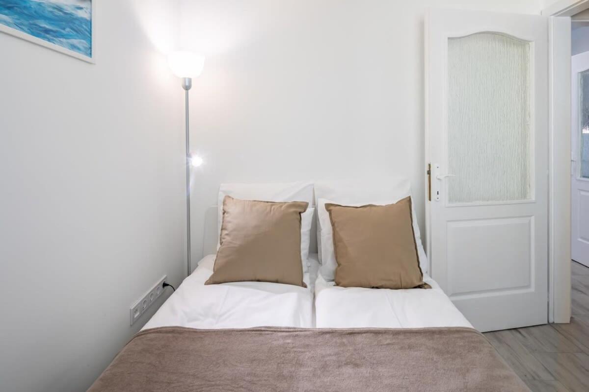 Convenient 2-Room Central Apartment Budapest Kültér fotó