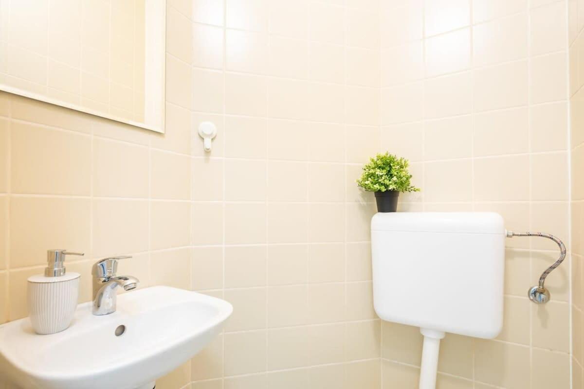 Convenient 2-Room Central Apartment Budapest Kültér fotó